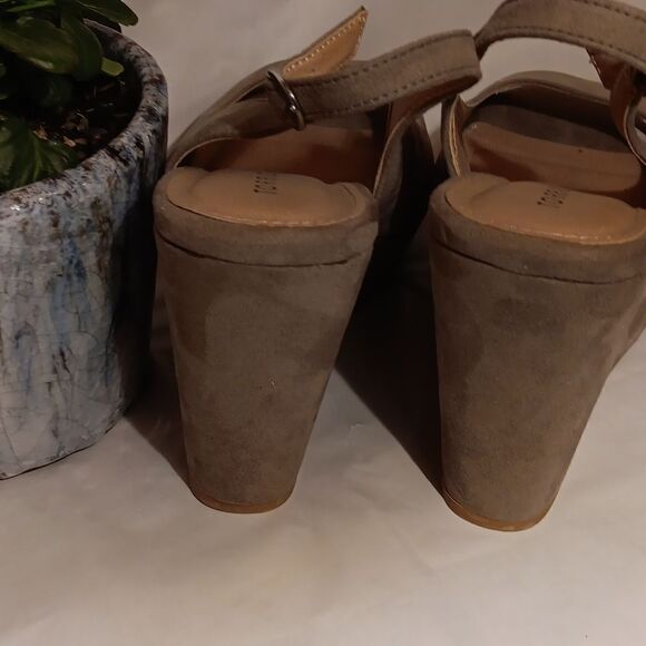 Torrid Platform Wedges - Picture 9 of 10